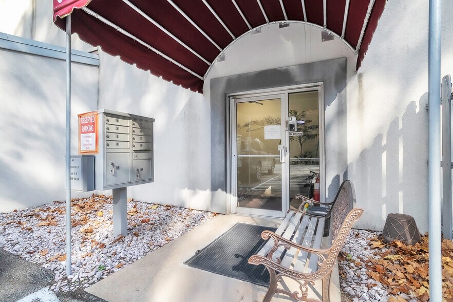 1450 Pa-51, Clairton, PA à vendre - Photo du bâtiment - Image 1 de 42