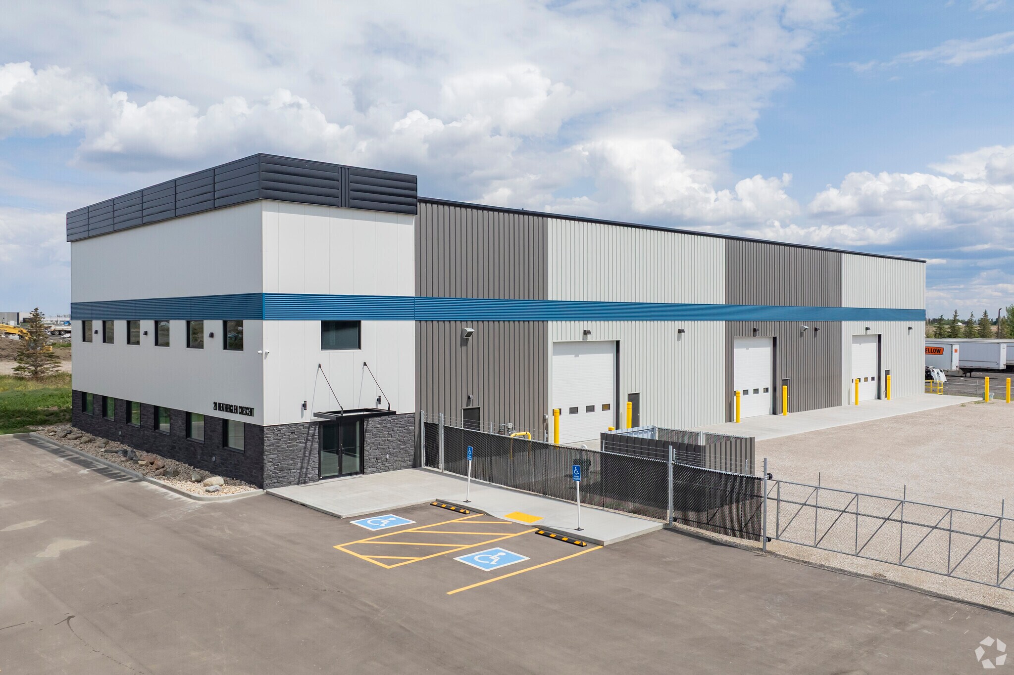 18 Heatherglen Cres, Rocky View, AB à vendre Photo principale- Image 1 de 1