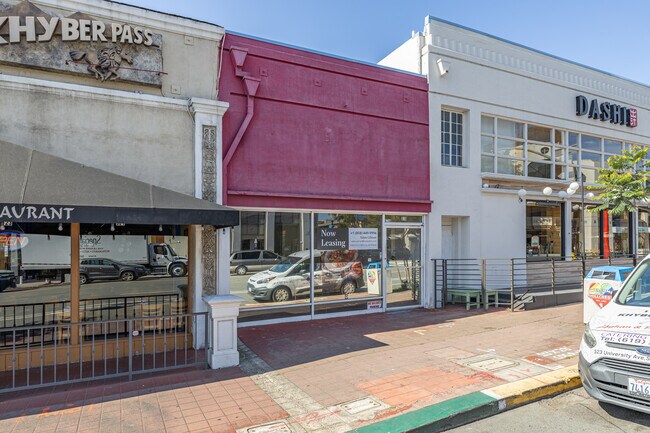 Plus de détails pour 519 University Ave, San Diego, CA - Commerce de détail à louer