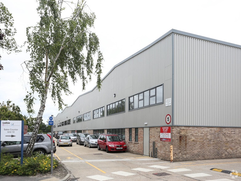 Whittle Way, Crawley for lease - Building Photo - Image 2 of 2