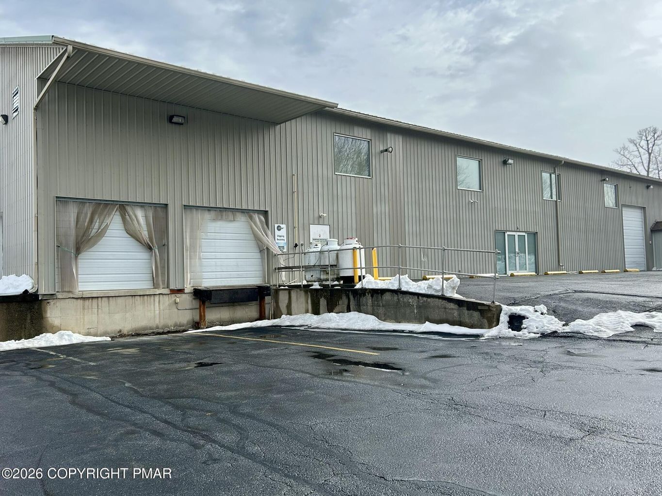 137 Market Way, Mount Pocono, PA for lease Building Photo- Image 1 of 5