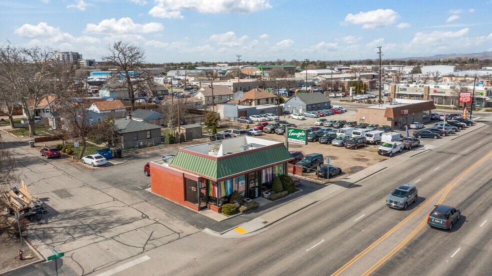 701 N Orchard St, Boise, ID à vendre - Photo du bâtiment - Image 2 de 4