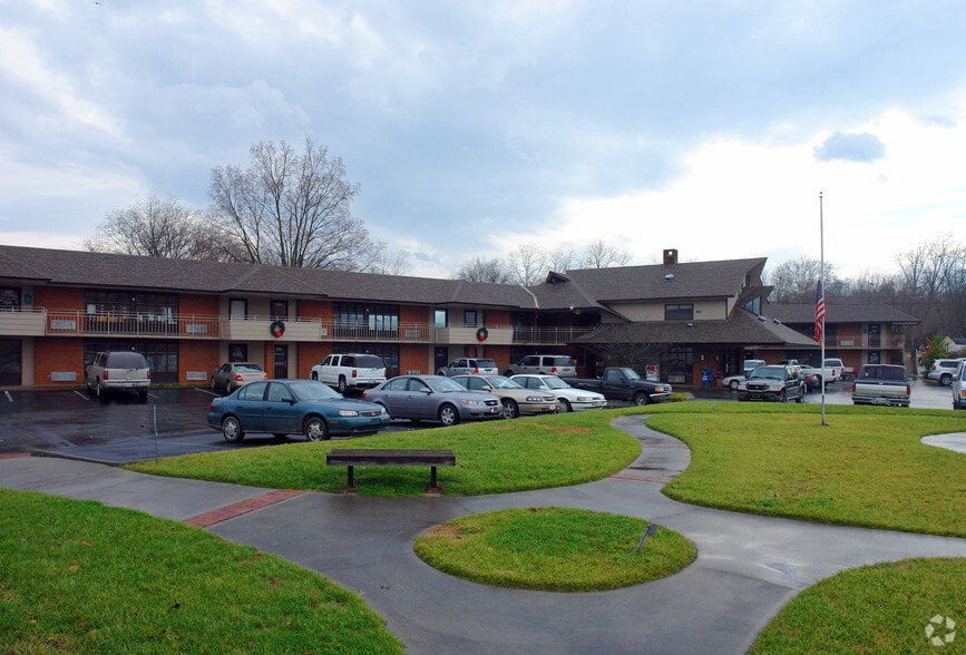 400 Park Rd, Sevierville, TN for sale - Building Photo - Image 2 of 24