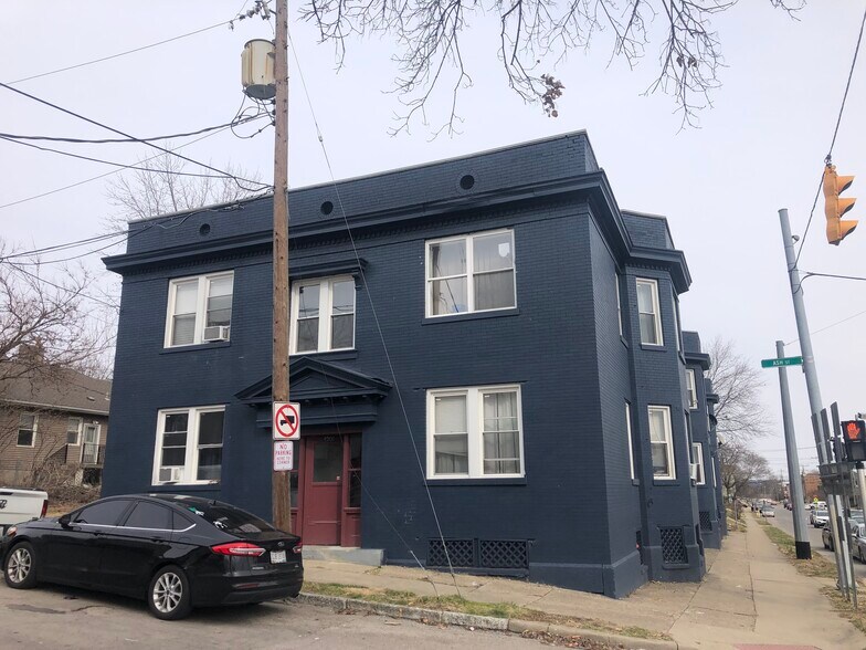 2326 Norwood Ave, Norwood, OH à vendre - Photo du bâtiment - Image 2 de 15