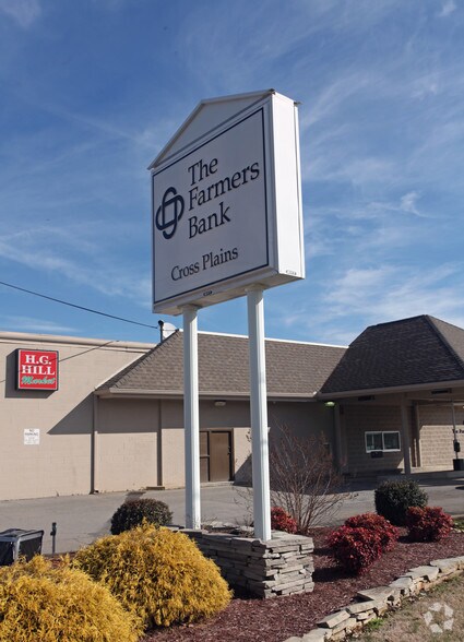 7838 Highway 25 E, Cross Plains, TN à vendre - Photo du bâtiment - Image 2 de 5