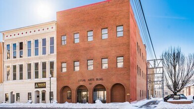 320 Main St, Zanesville, OH à louer Photo intérieure- Image 1 de 13