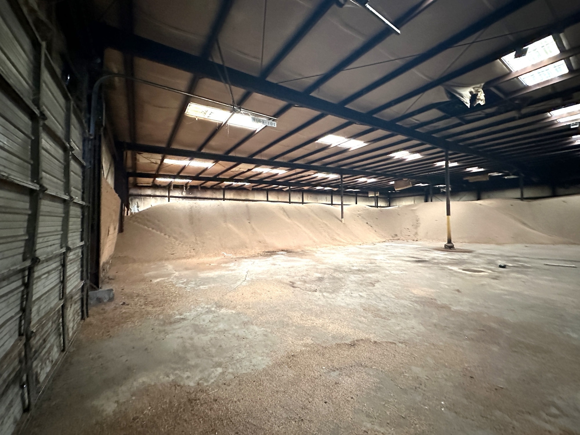 102 S Main St, Mountain Grove, MO à vendre Photo intérieure- Image 1 de 6