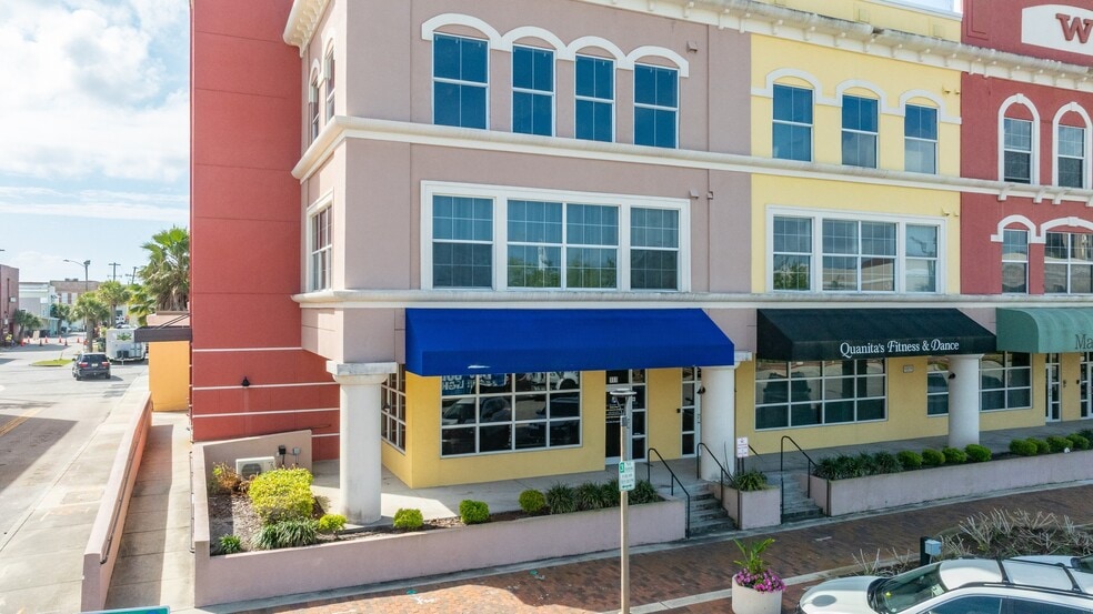111 Magnolia Ave, Daytona Beach, FL for sale - Building Photo - Image 2 of 37
