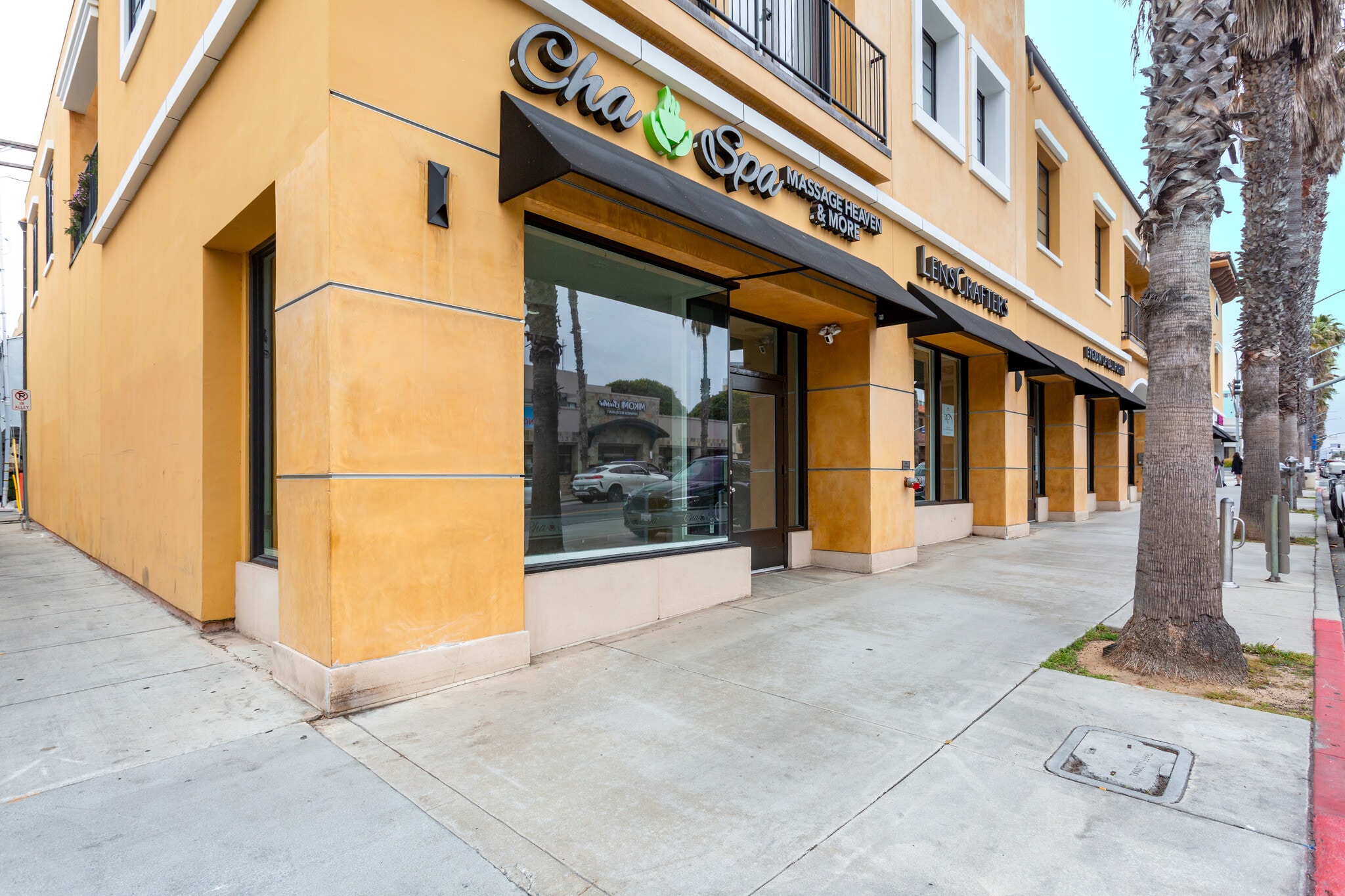 319-335 Wilshire Blvd, Santa Monica, CA for lease Building Photo- Image 1 of 7