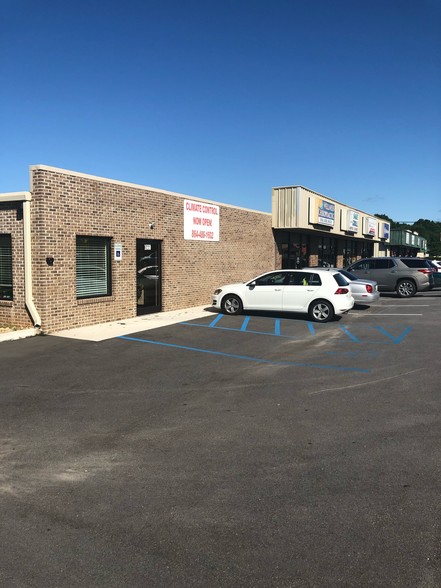 1660 E Main St, Duncan, SC for lease - Building Photo - Image 1 of 11