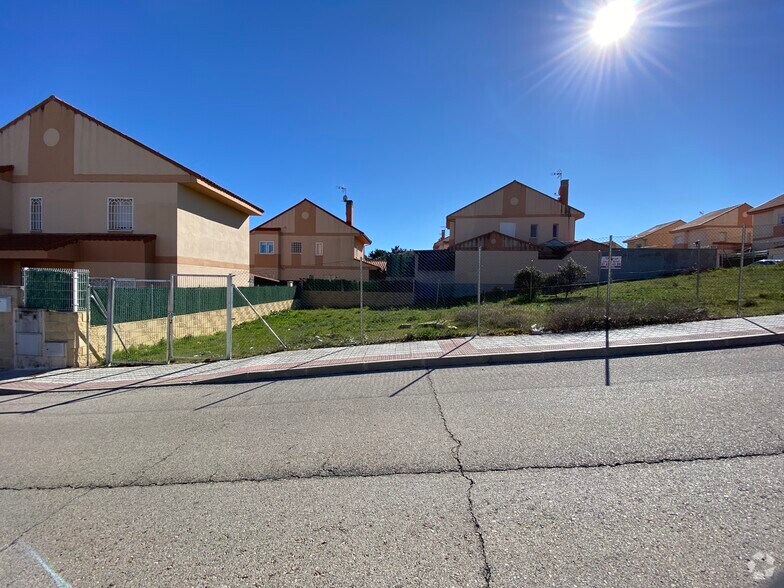 Terrain dans Valdemorillo, Madrid à vendre - Photo du bâtiment - Image 3 de 3