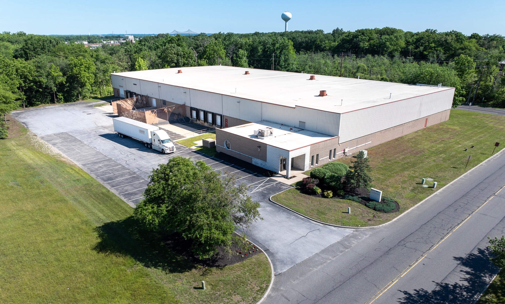 515 Heron Dr, Swedesboro, NJ for lease Aerial- Image 1 of 13
