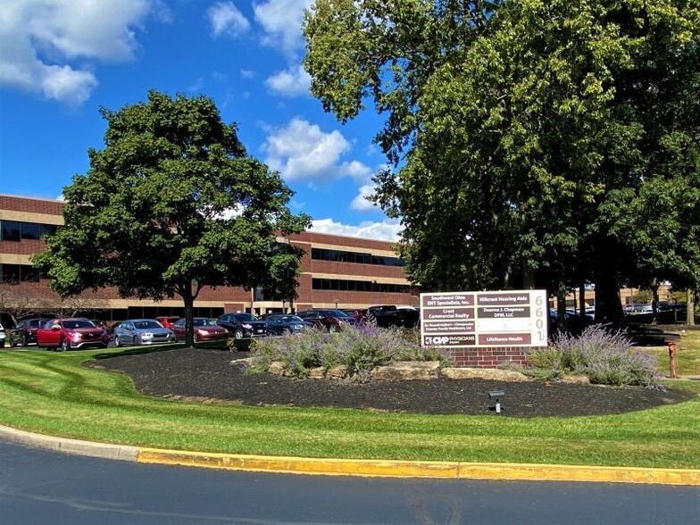 6601 Centerville Business Pky, Centerville, OH à louer - Photo du bâtiment - Image 1 de 12