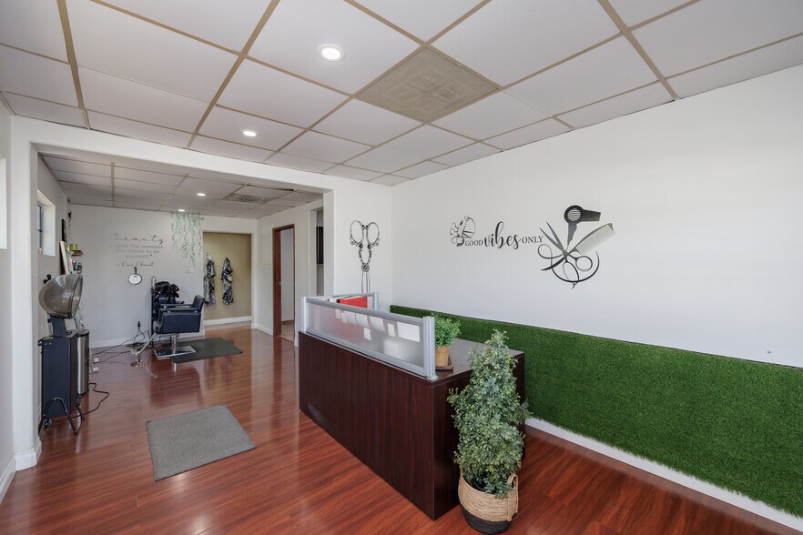 8923 La Mesa Blvd, La Mesa, CA à vendre - Numérisation 3D de Matterport - Image 3 de 27