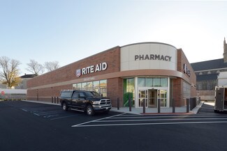 Plus de détails pour 1512 S Main St, Fall River, MA - Commerce de détail à louer