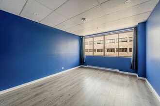 433 Rue Chabanel O, Montréal, QC for lease Building Photo- Image 2 of 4