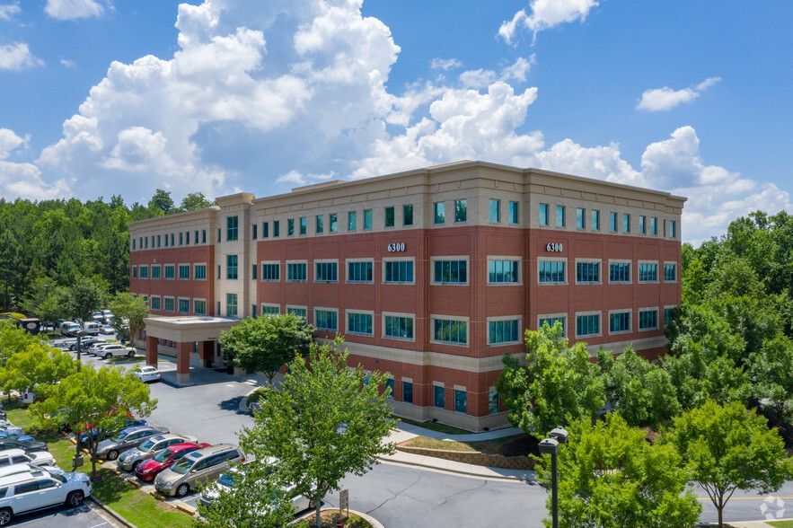 6300 Hospital Pky, Johns Creek, GA à louer - Photo du bâtiment - Image 1 de 5