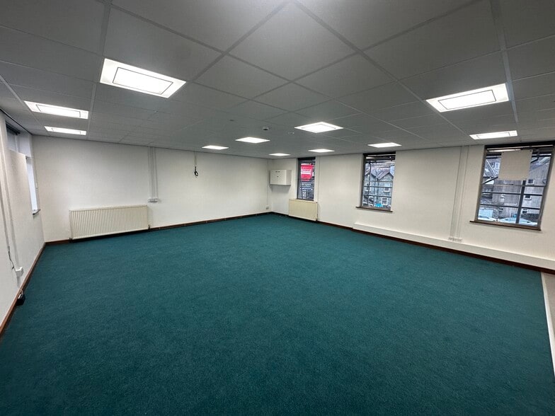 Kelsick Rd, Ambleside for lease - Interior Photo - Image 2 of 7