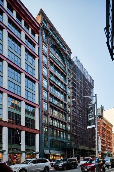 561 Broadway, New York, NY à louer - Photo du bâtiment - Image 3 de 5