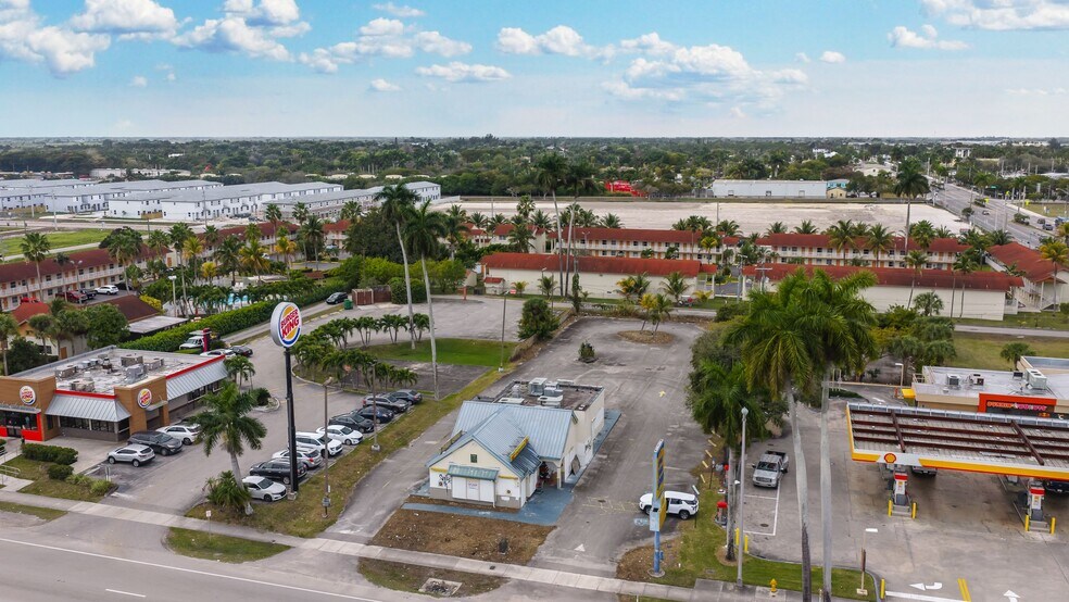 20 SE 1st Ave, Florida City, FL à vendre - Photo principale - Image 1 de 3