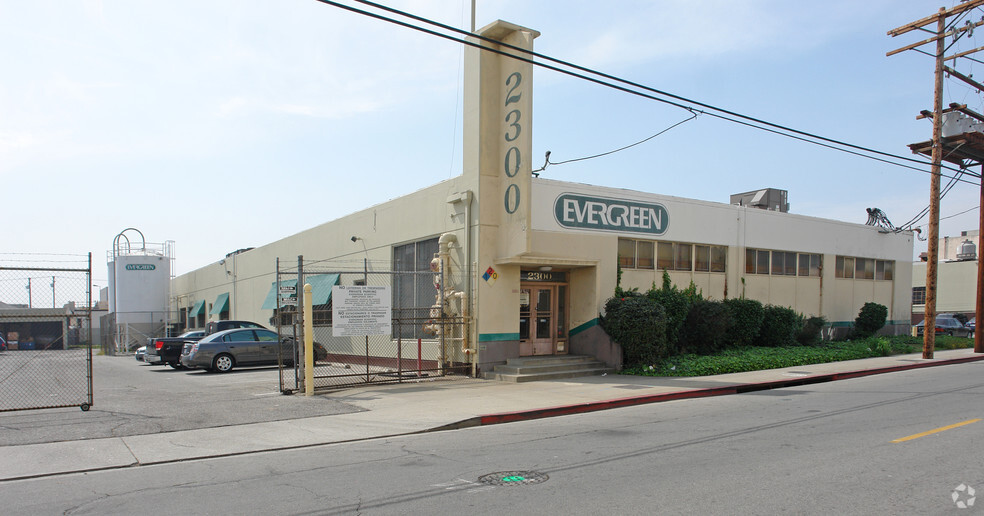 2300 E 49th St, Vernon, CA for lease - Primary Photo - Image 1 of 14