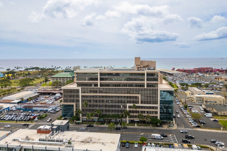 677 Ala Moana Blvd, Honolulu, HI for lease - Aerial - Image 2 of 7