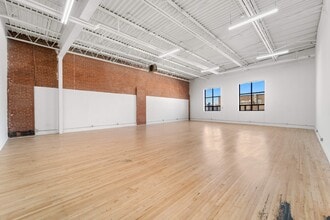 276 Carlaw Av, Toronto, ON for lease Interior Photo- Image 2 of 11