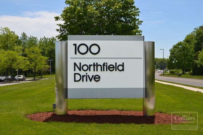 100 Northfield Dr, Windsor, CT à louer - Photo du bâtiment - Image 3 de 9