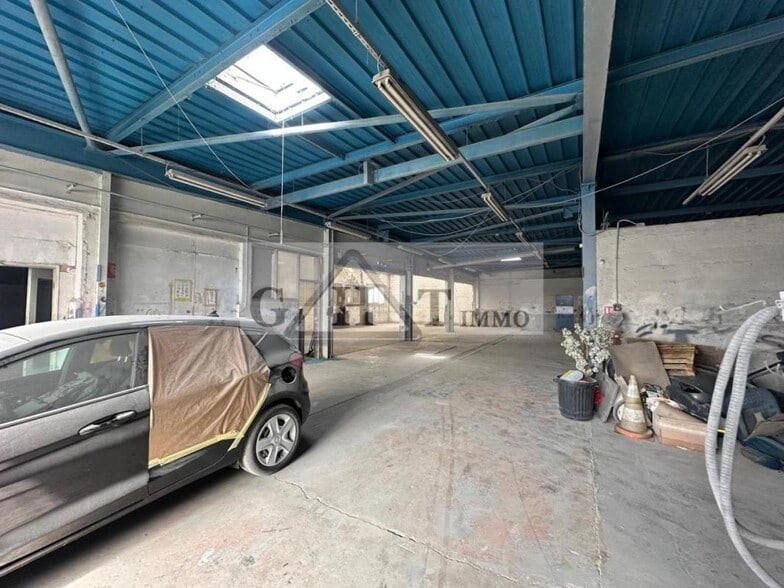 Industrial in Creil for sale - Interior Photo - Image 3 of 8