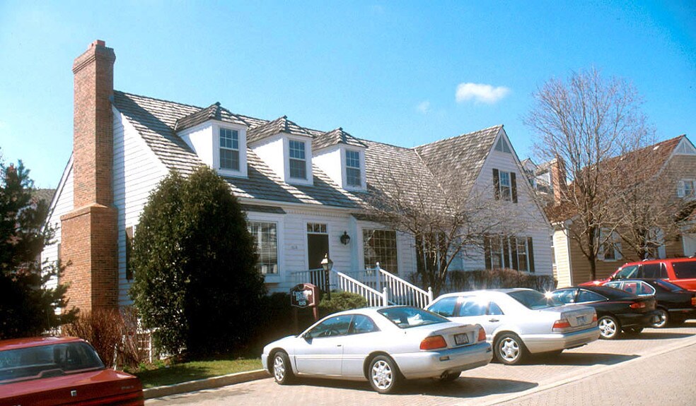 1618 W Colonial Pky, Inverness, IL à vendre - Photo du bâtiment - Image 3 de 8