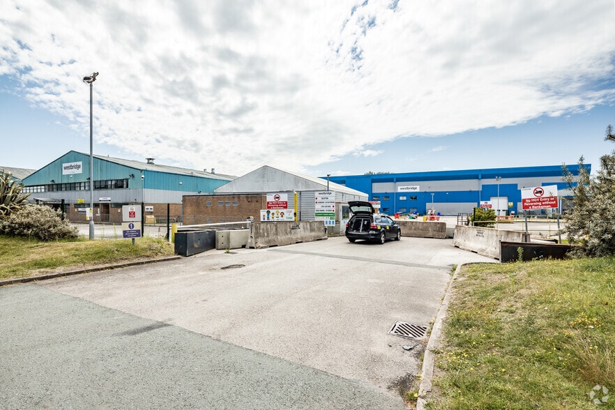 First Ave, Deeside for lease - Building Photo - Image 1 of 2
