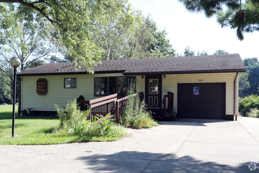 300 N Main St, Rittman, OH for sale - Primary Photo - Image 1 of 5