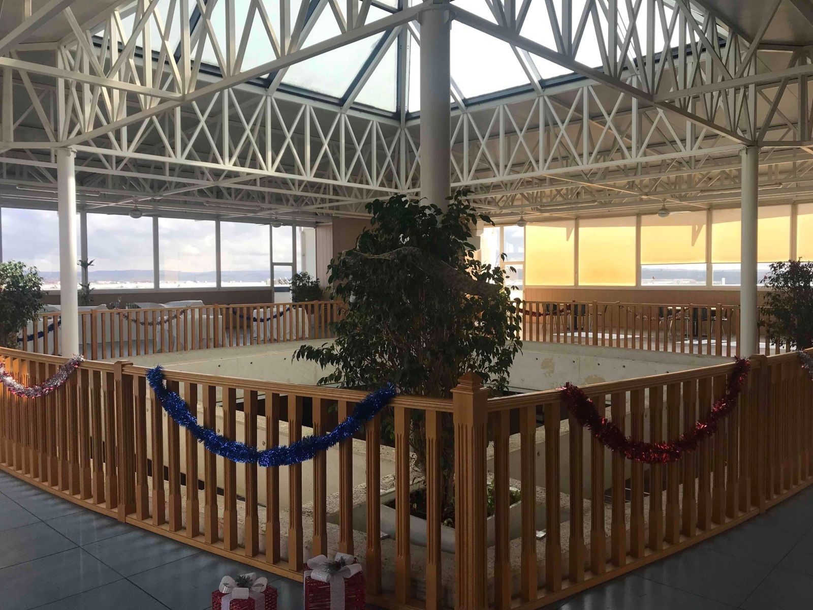 Office in San Fernando de Henares, Madrid for lease Primary Photo- Image 1 of 13