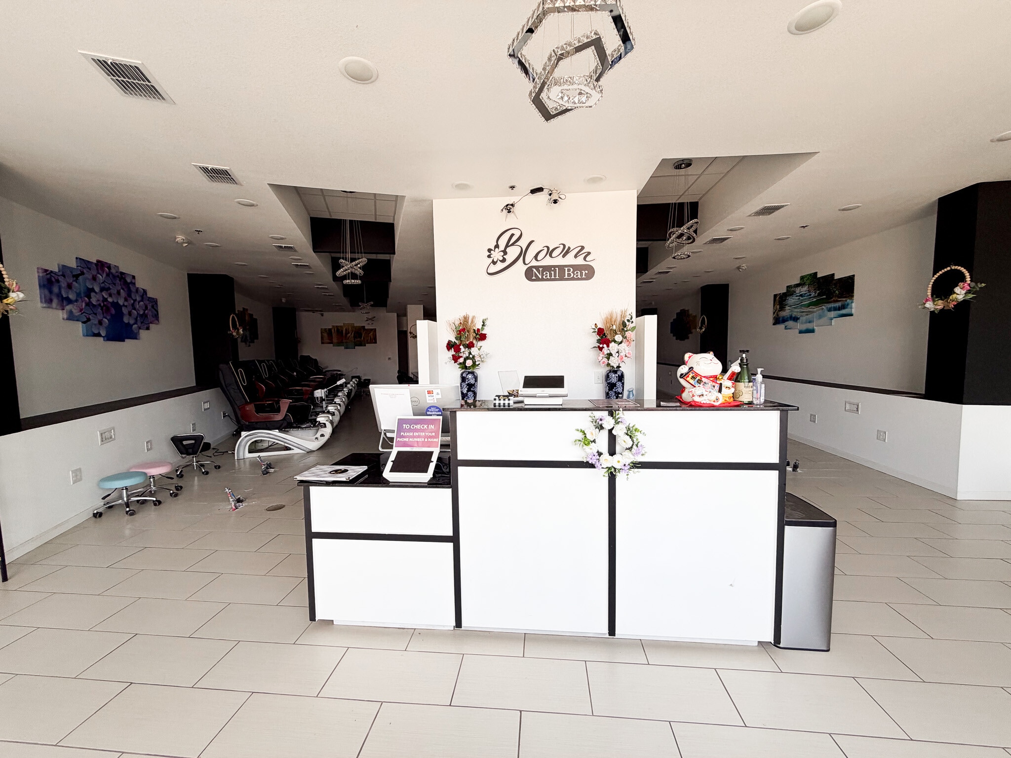 114th St & Quaker Ave, Lubbock, TX for lease Interior Photo- Image 1 of 9