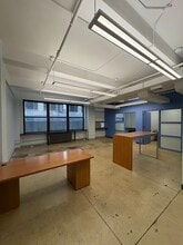 330 W 38th St, New York, NY for lease Building Photo- Image 2 of 5