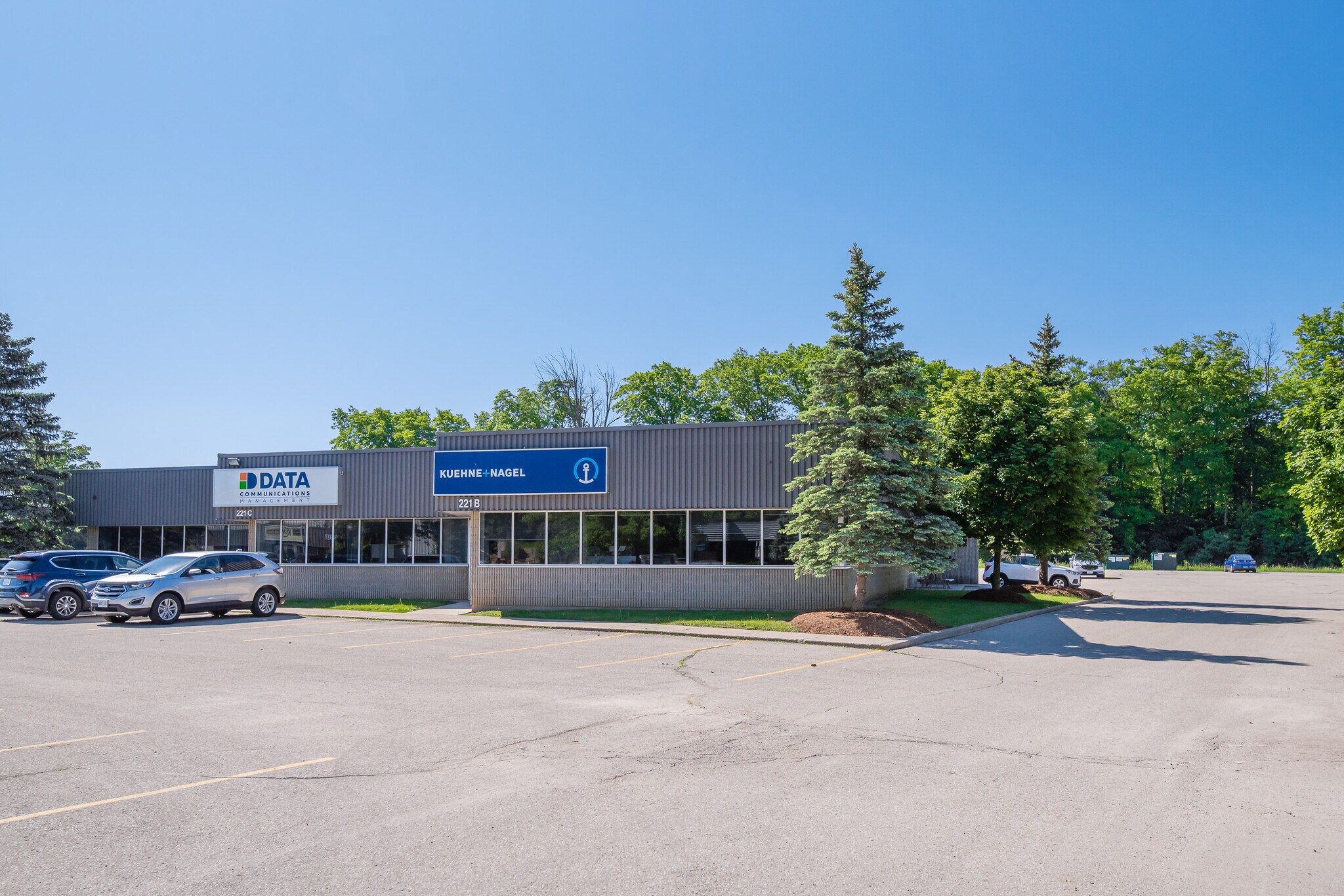 221 Mcintyre Dr, Kitchener, ON à vendre Photo du bâtiment- Image 1 de 1