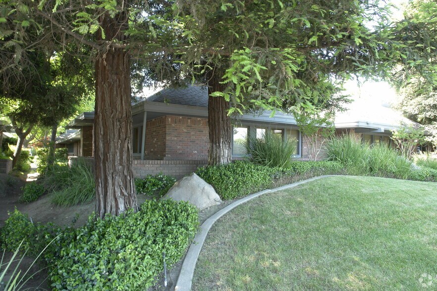 1180 W Olive Ave, Merced, CA à louer - Photo principale - Image 1 de 8