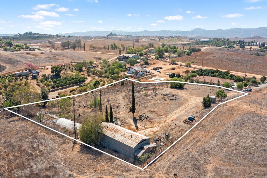 14350 Blackburn Rd, Riverside, CA à vendre - Photo du bâtiment - Image 2 de 4