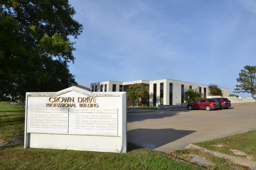 1 Crown Dr, Kirksville, MO for sale - Building Photo - Image 2 of 27
