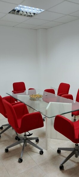 Office in El Ejido, Almería for sale - Building Photo - Image 3 of 6