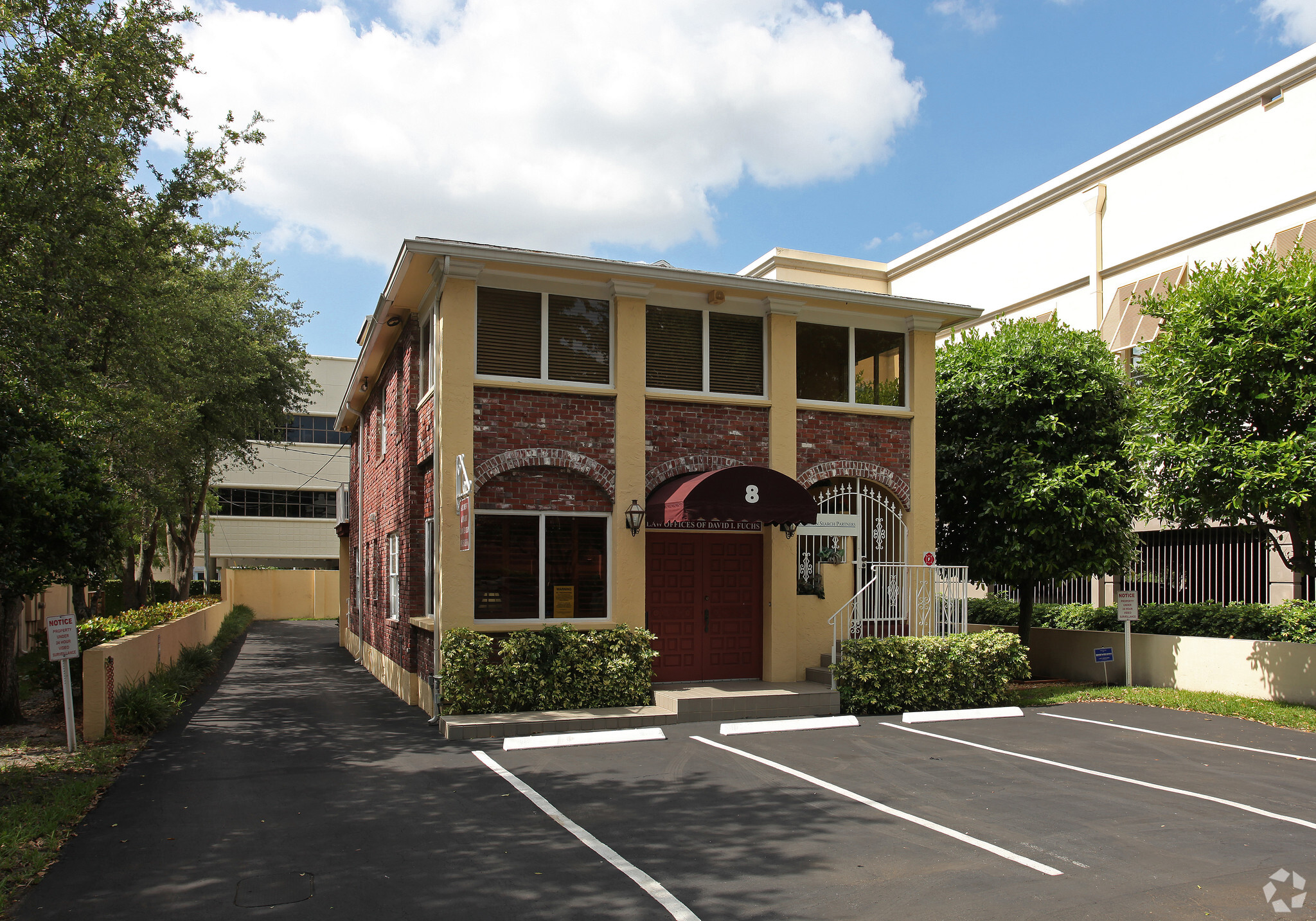 8 SE 8th St, Fort Lauderdale, FL for lease Primary Photo- Image 1 of 54