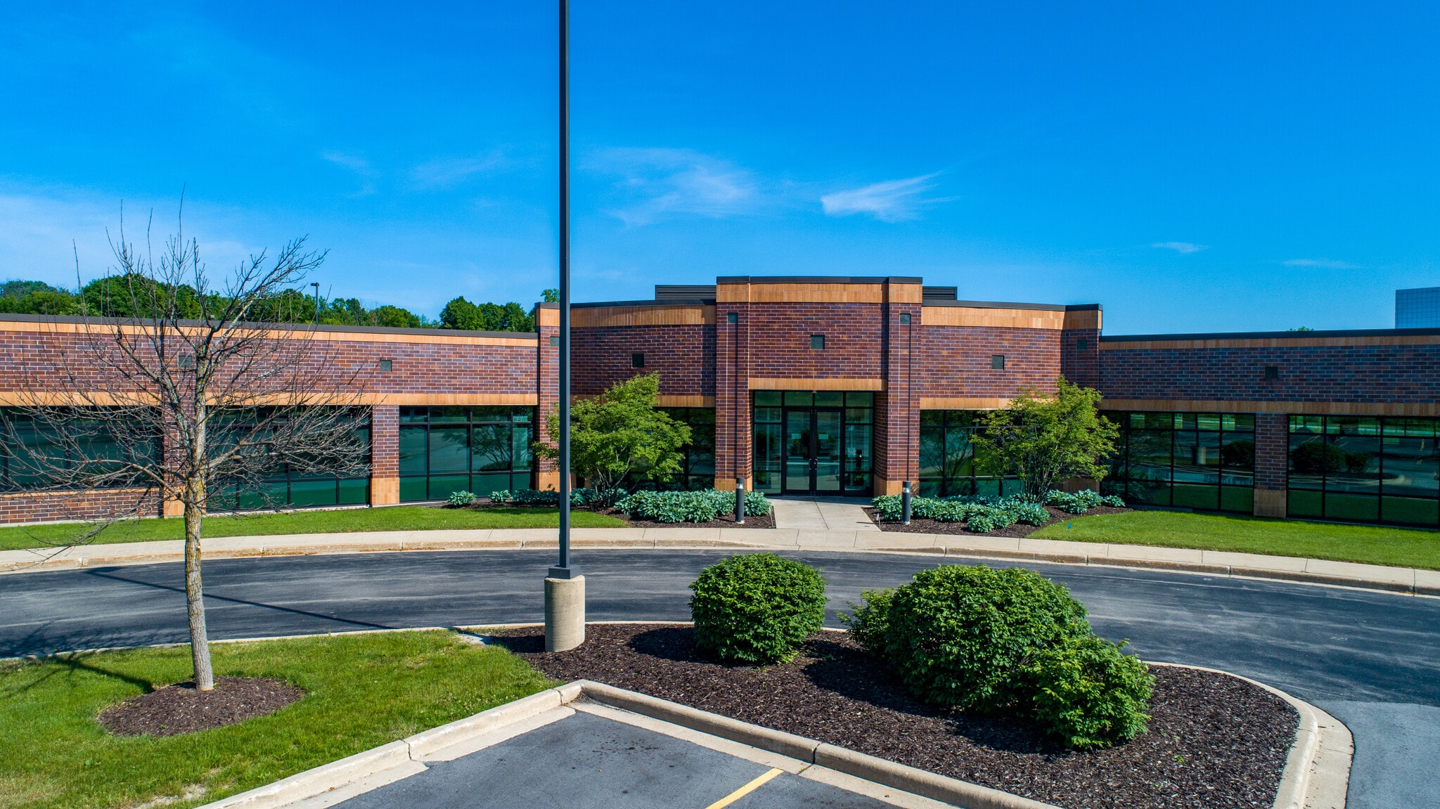11100 W Liberty Dr, Milwaukee, WI for lease Primary Photo- Image 1 of 14