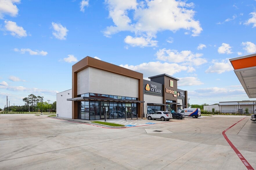 2717 FM 2218 rd, Rosenberg, TX à louer - Photo du bâtiment - Image 2 de 3