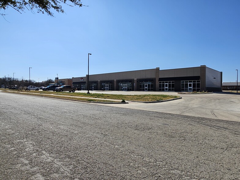 24 Hospital Dr, Abilene, TX for lease - Building Photo - Image 3 of 5