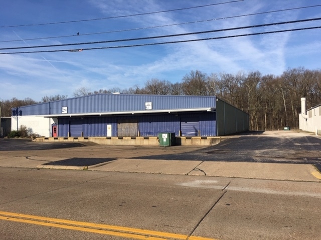 1000 N Congress Ave, Evansville, IN for lease - Building Photo - Image 1 of 5
