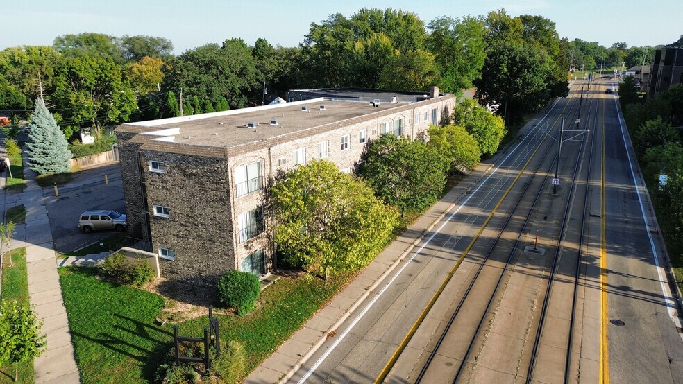 5315 Minnehaha Ave S, Minneapolis, MN à vendre - Photo du bâtiment - Image 2 de 7