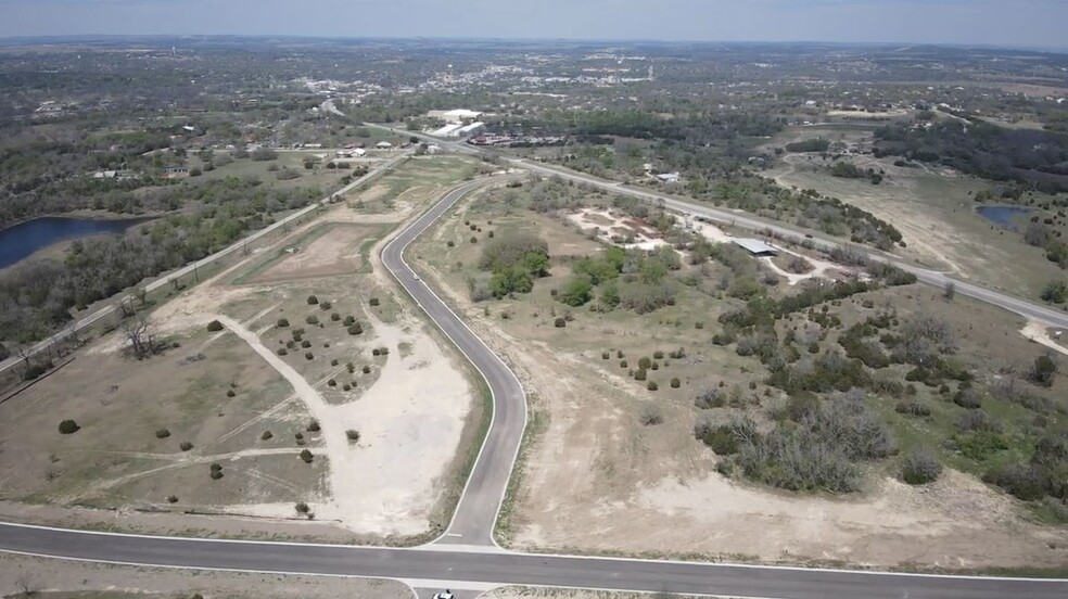 US Hwy 183, Lampasas, TX à vendre - Photo du bâtiment - Image 1 de 1