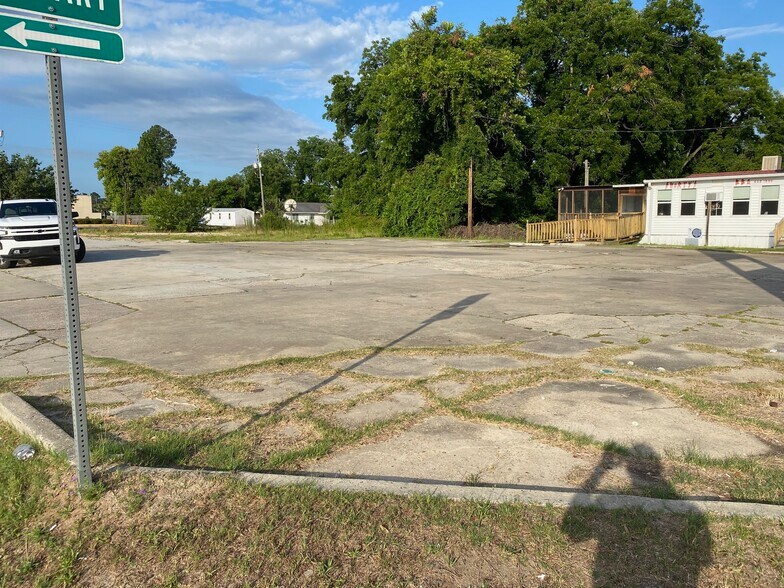 302-306 N Pierce St, Alma, GA for sale - Building Photo - Image 1 of 1