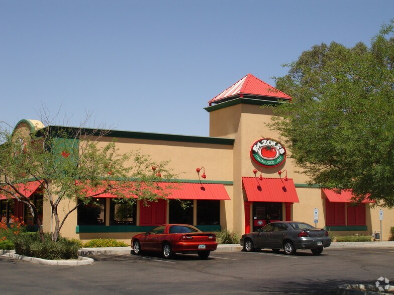 4046 E Thomas Rd, Phoenix, AZ for sale - Building Photo - Image 2 of 9