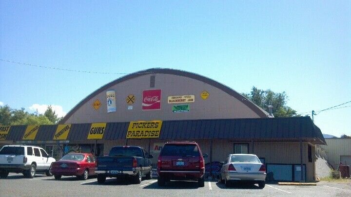 3404 S Pacific Hwy, Medford, OR à vendre Photo principale- Image 1 de 8